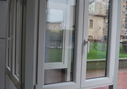 ventanas-aluminio-y-pvc-carpinteria-luis-fuente-burgos-mamparas-puertas-diseño-muebles-cocinas-alta-gama (2)